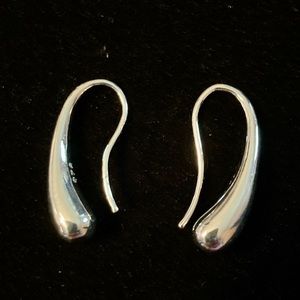 Sterling raindrop earrings. New! Great gifts!